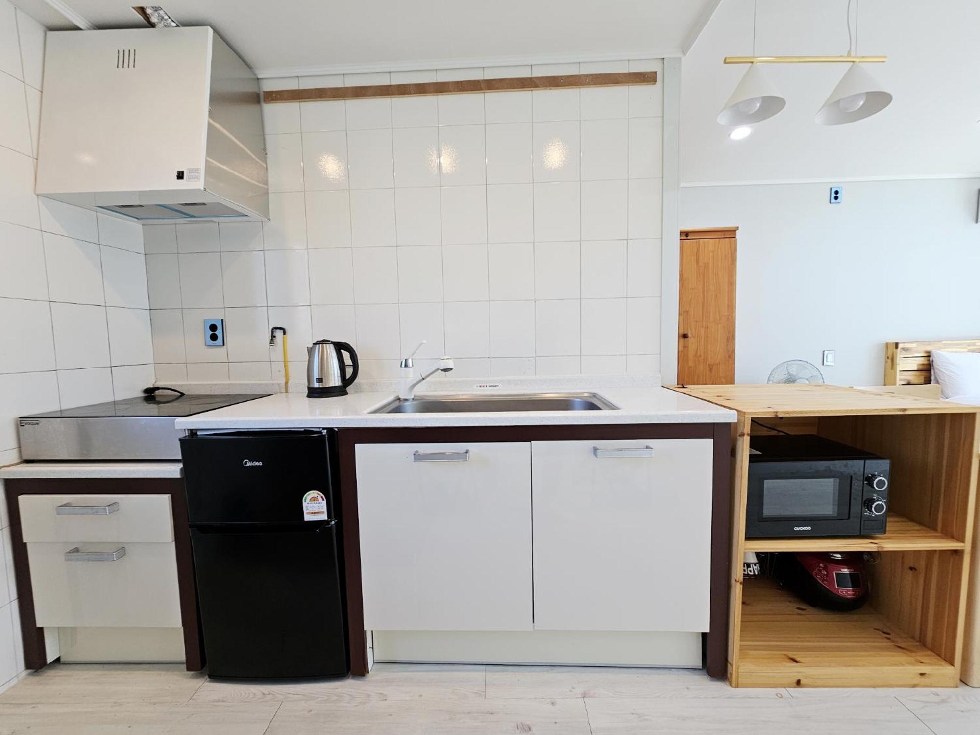 Greenside Pension Seogwipo Ngoại thất bức ảnh