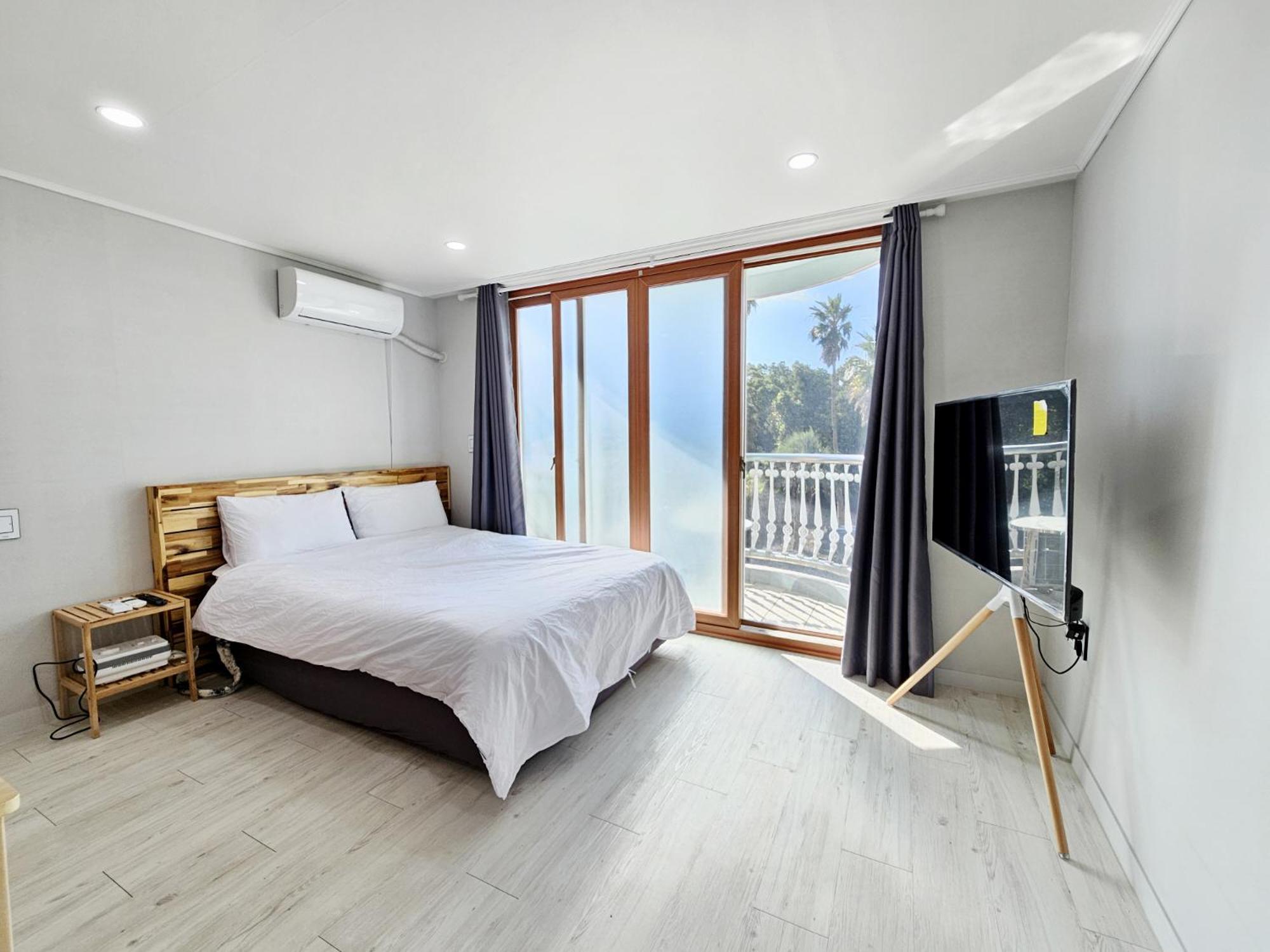 Greenside Pension Seogwipo Ngoại thất bức ảnh