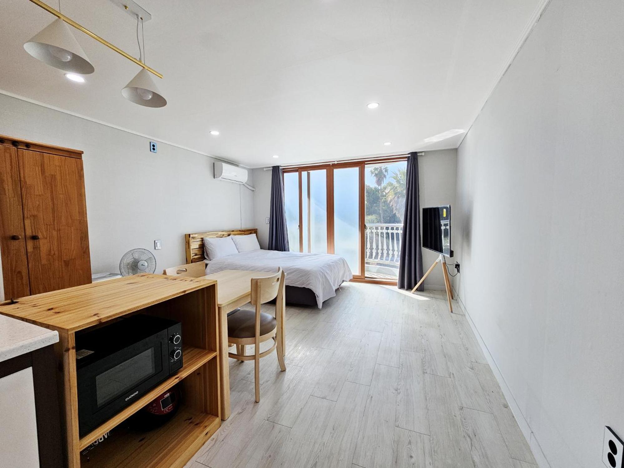 Greenside Pension Seogwipo Ngoại thất bức ảnh