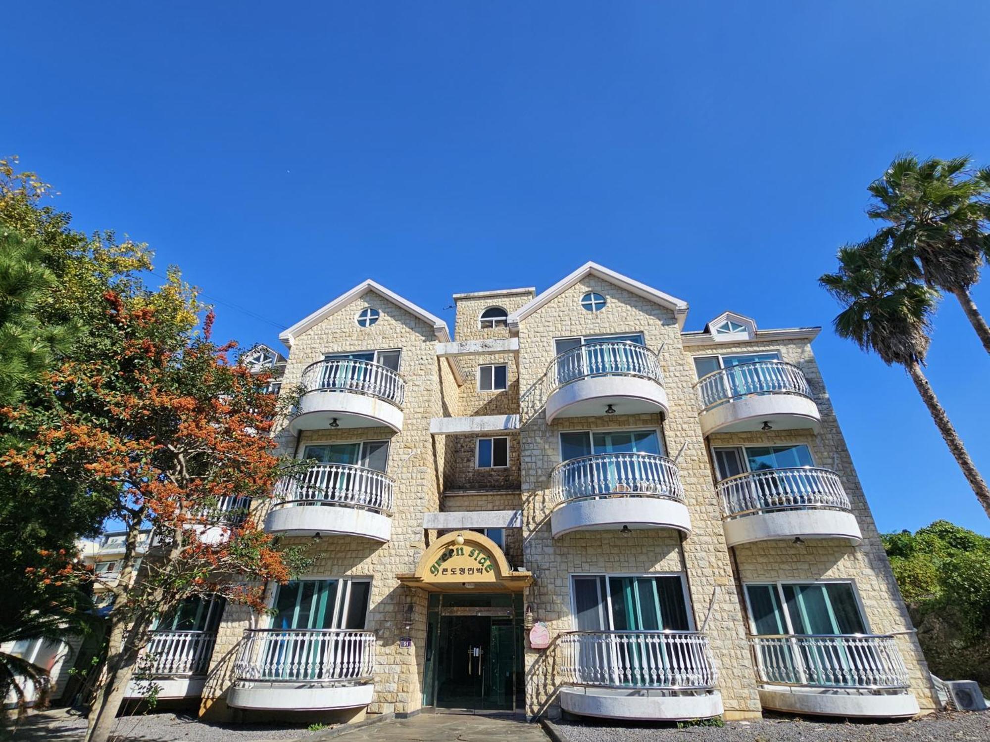Greenside Pension Seogwipo Ngoại thất bức ảnh