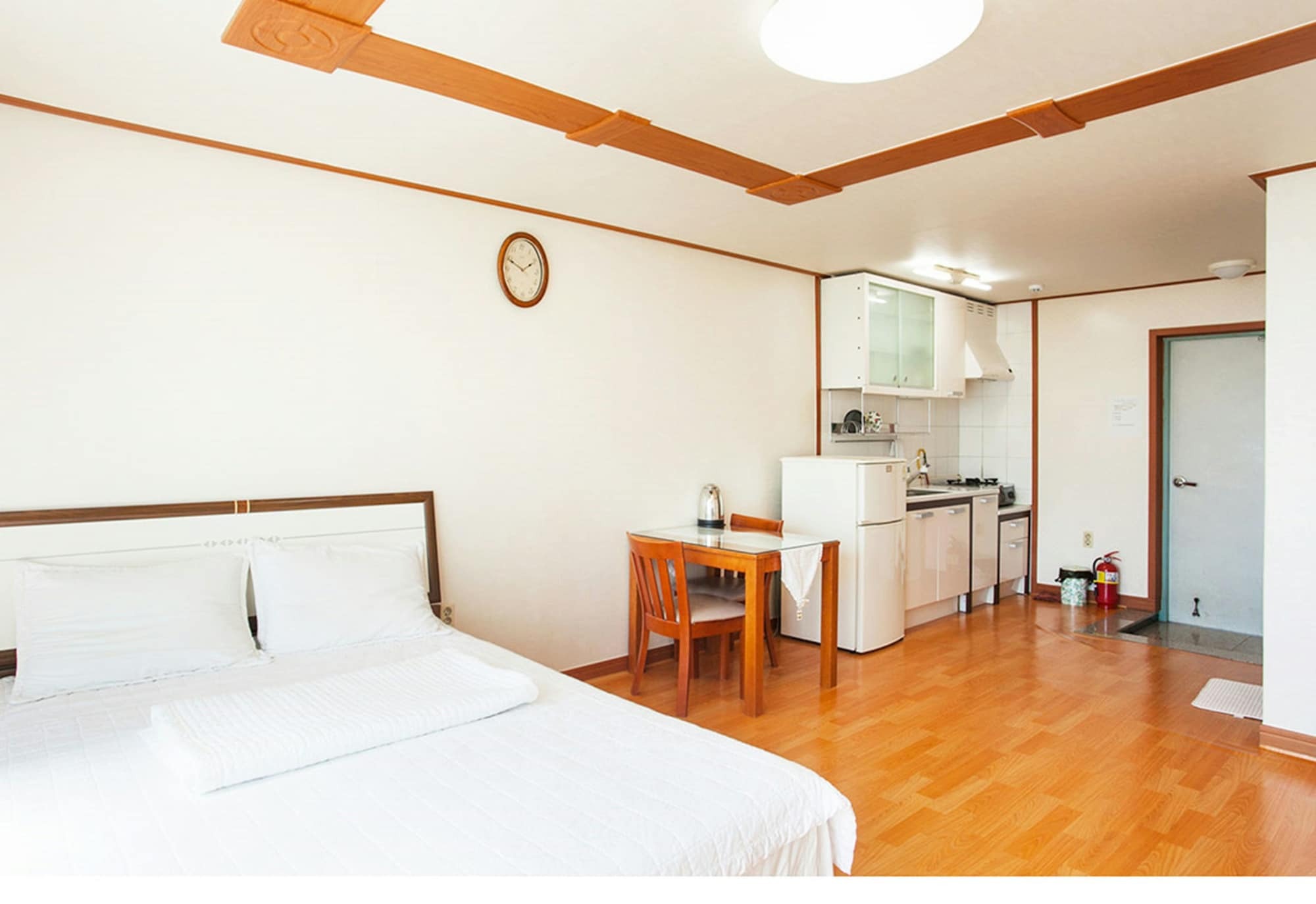 Greenside Pension Seogwipo Ngoại thất bức ảnh